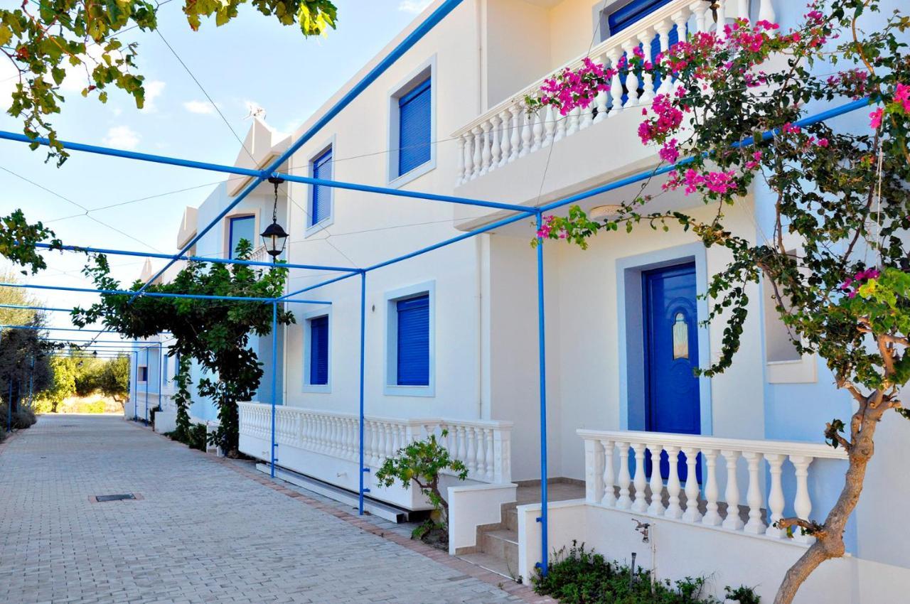 Rita Mare Seafront Villas Heated Pools Генади Екстериор снимка