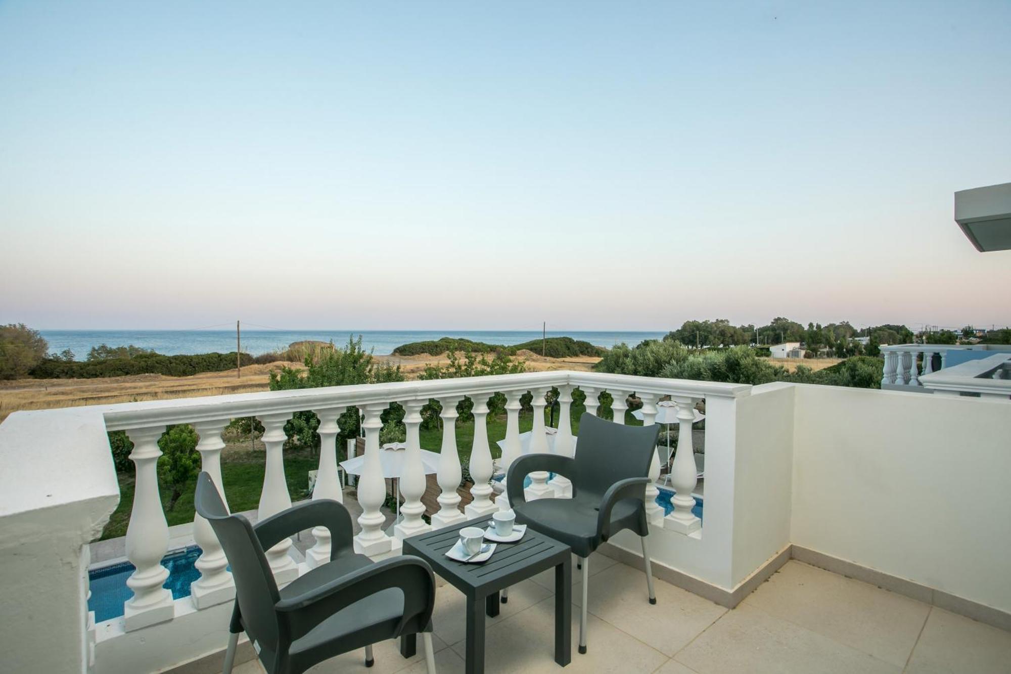 Rita Mare Seafront Villas Heated Pools Генади Екстериор снимка