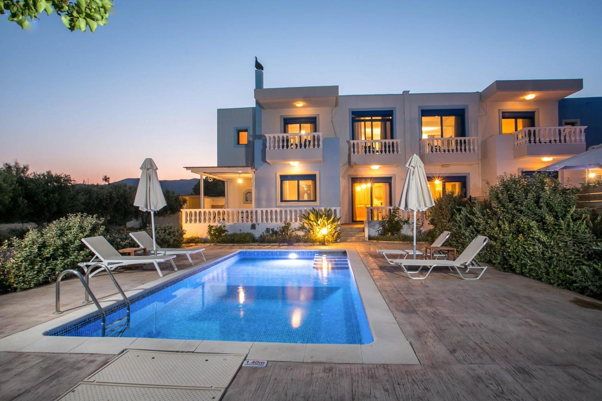 Rita Mare Seafront Villas Heated Pools Генади Екстериор снимка