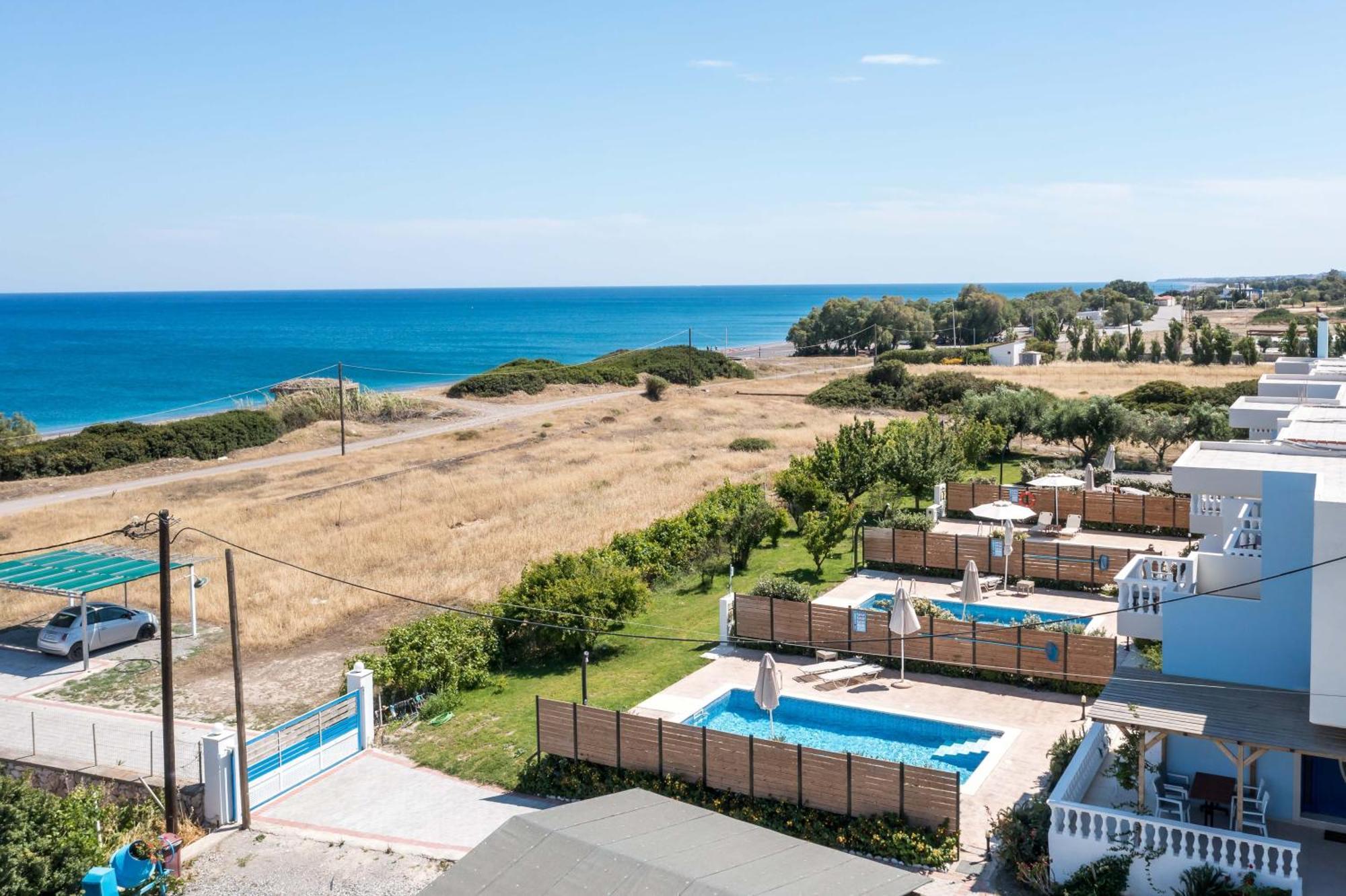 Rita Mare Seafront Villas Heated Pools Генади Екстериор снимка
