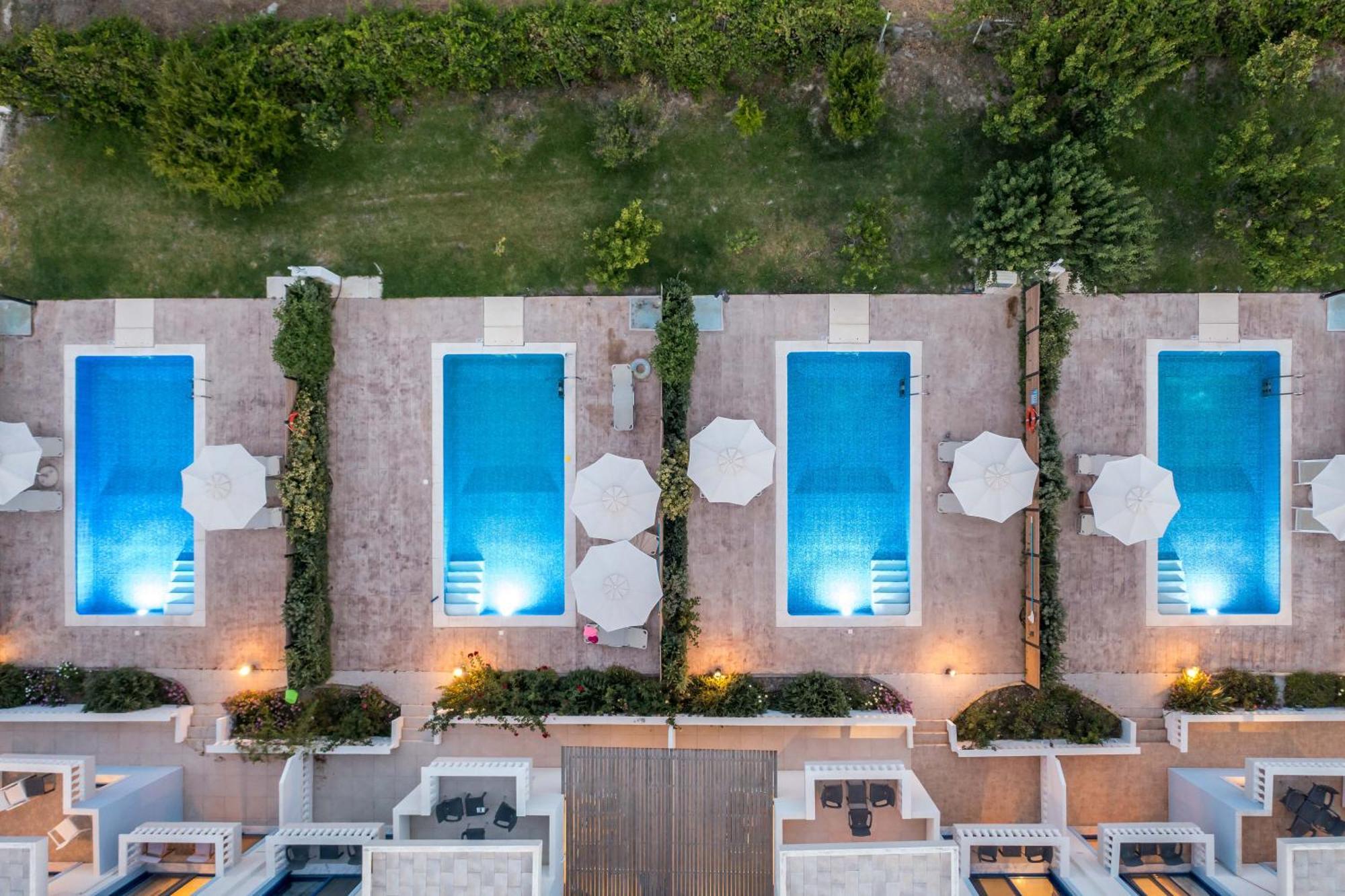 Rita Mare Seafront Villas Heated Pools Генади Екстериор снимка