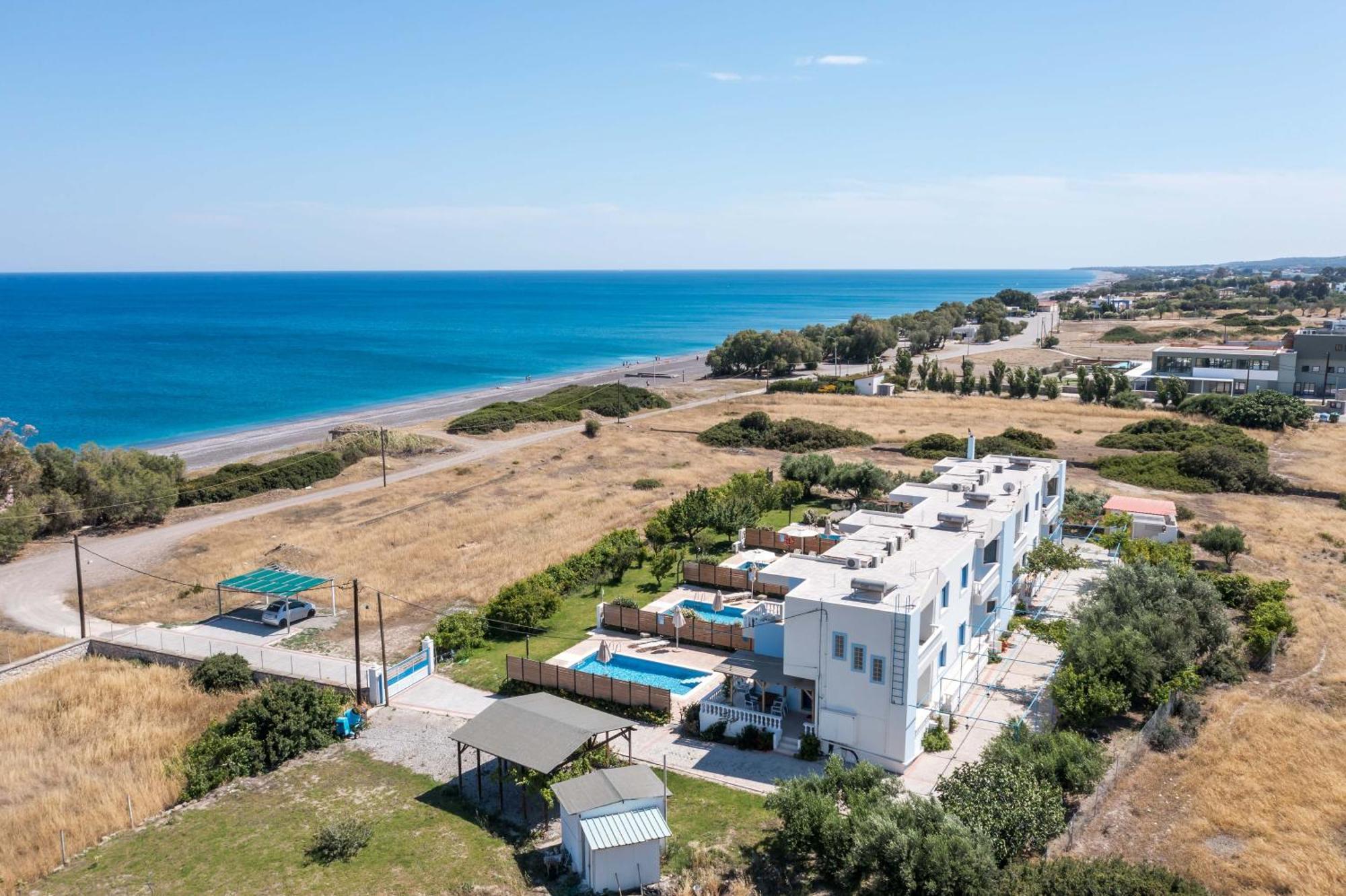 Rita Mare Seafront Villas Heated Pools Генади Екстериор снимка